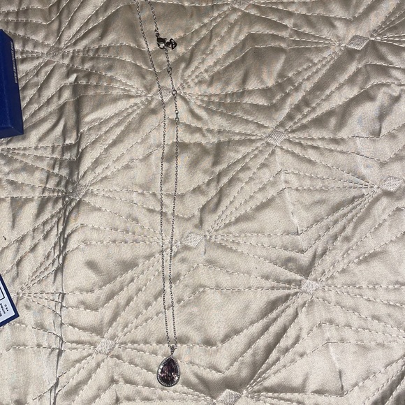 Authentic Swarovski light pink sapphire crystal necklace - Picture 4 of 4